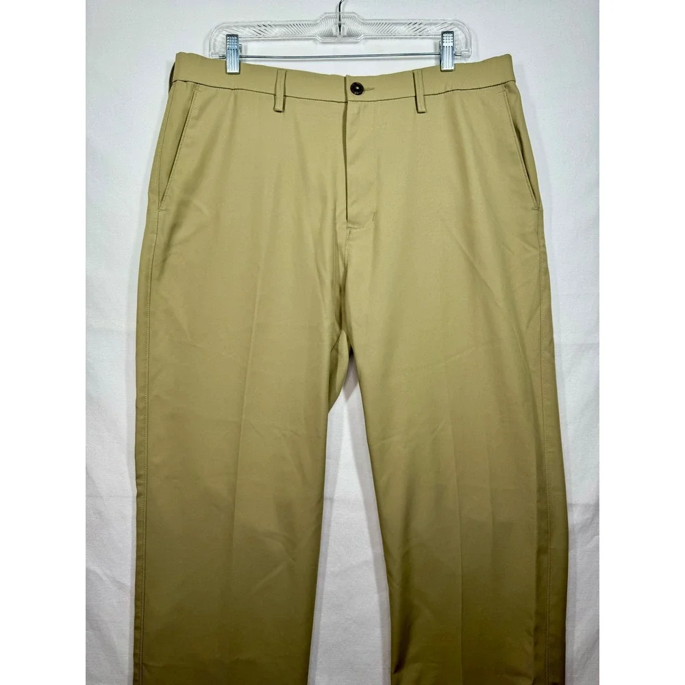 Haggar‎ H26 Dress Pants Khaki Beige Flat Front Comfort Waist 36x32